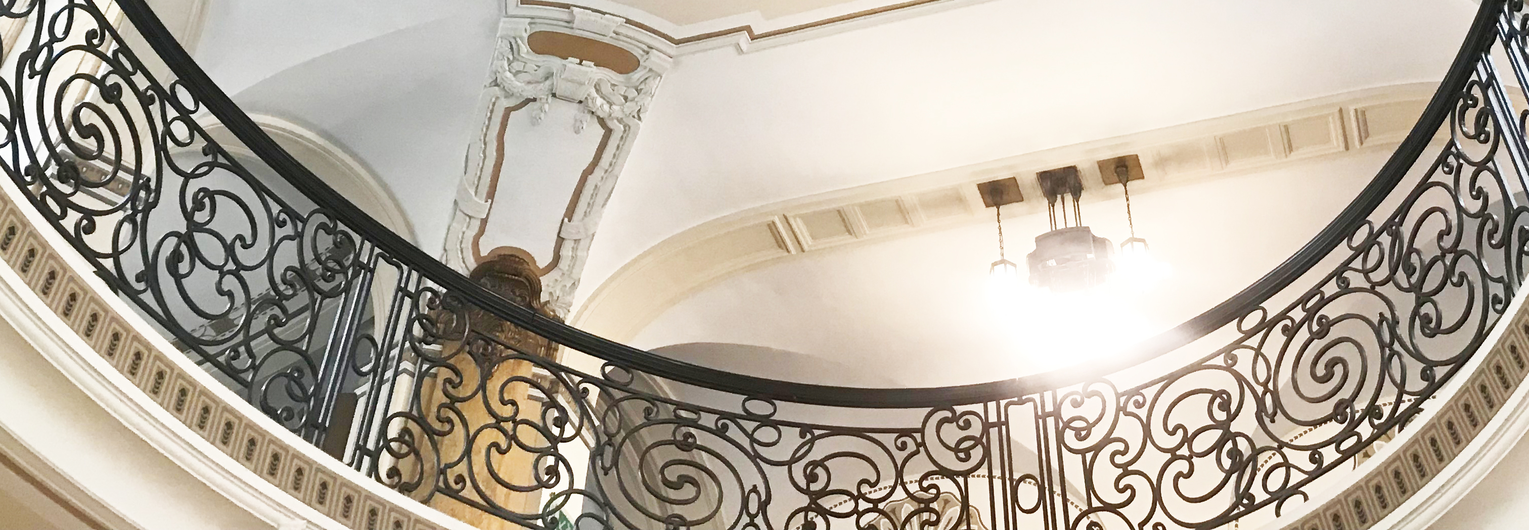 Geländer im Treppenhaus